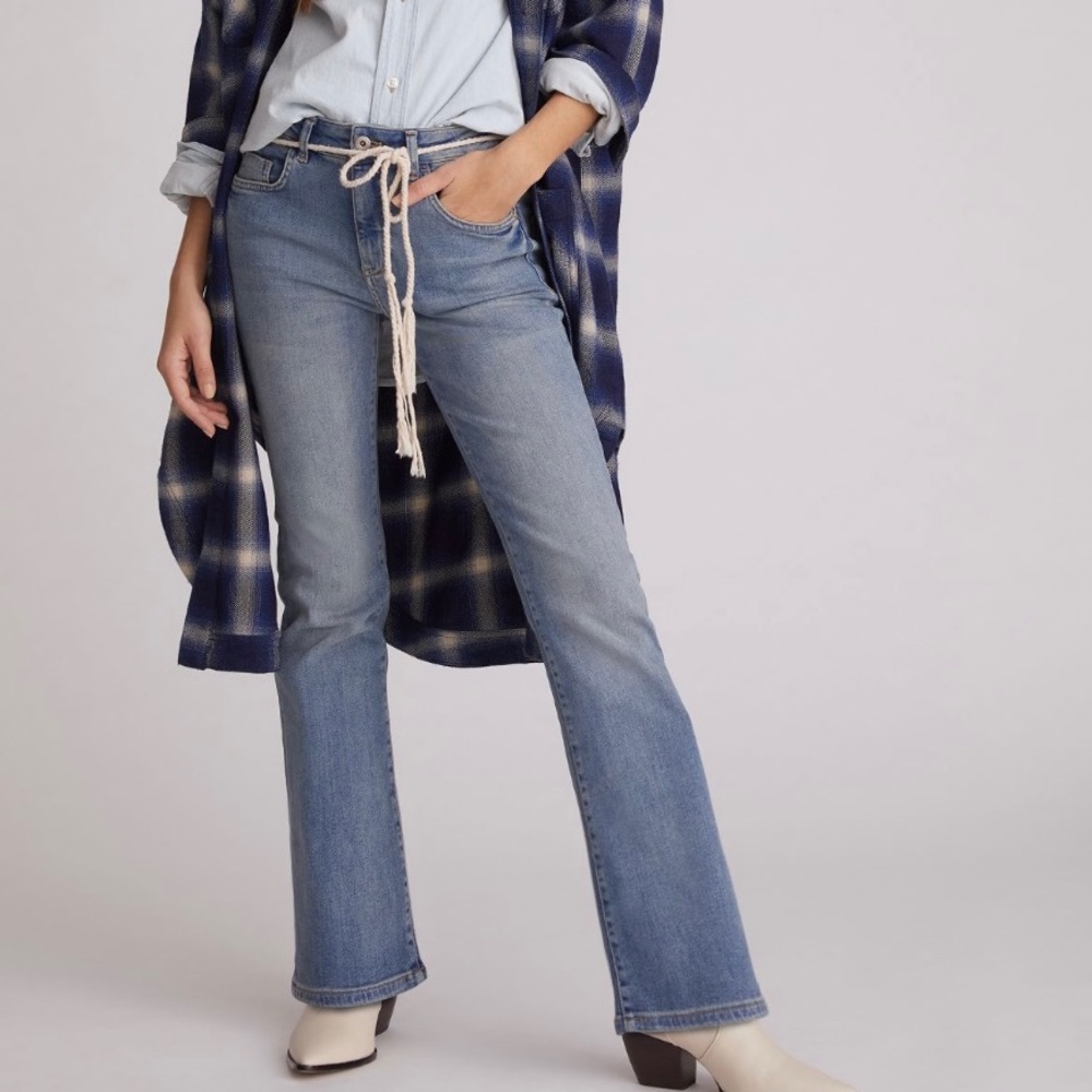 BNWT Pilcro demuline bootcut jeans